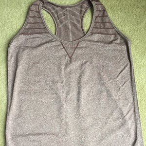 Oiselle Birds of a Feather Tank Top